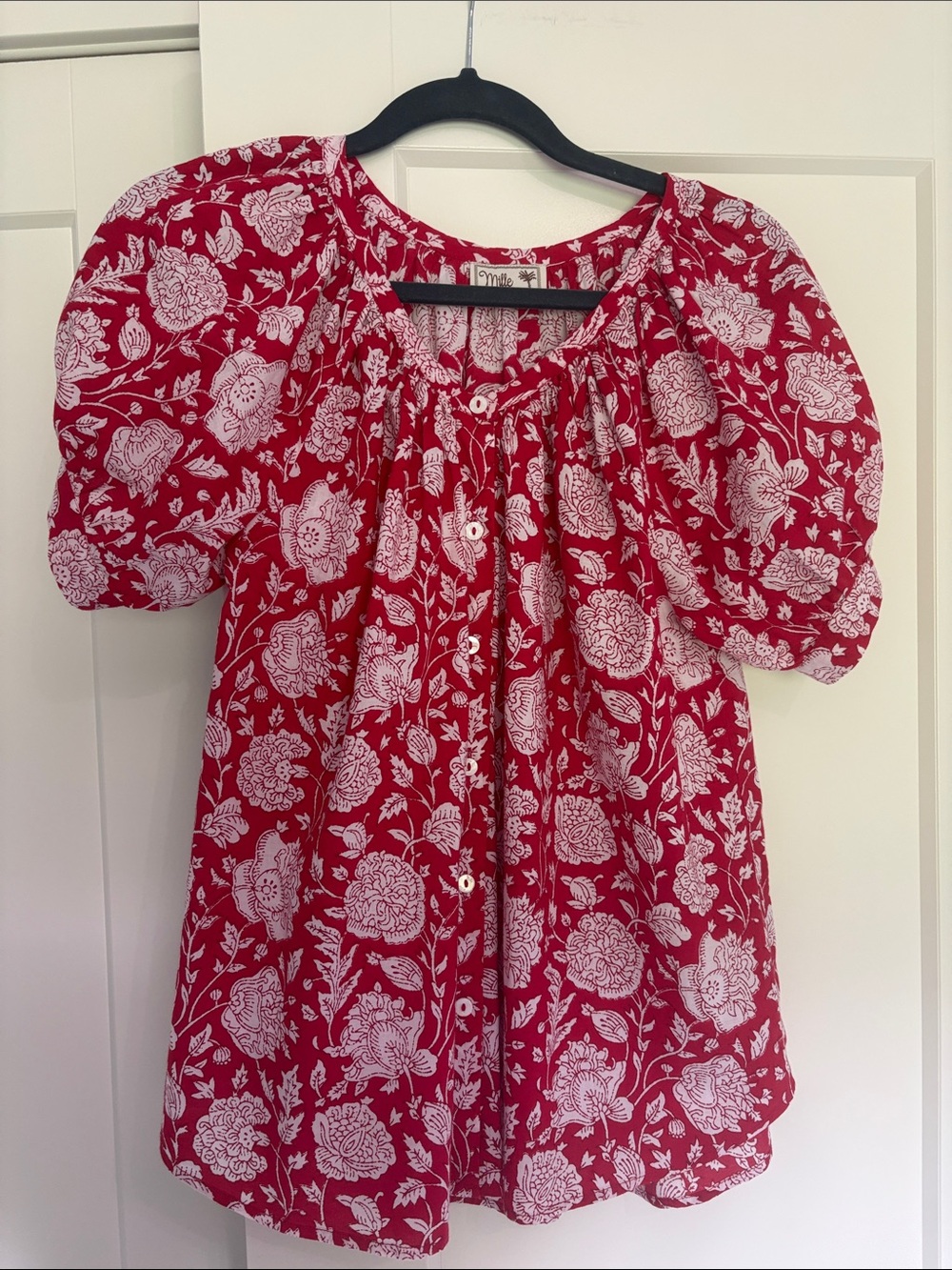 Red Floral Puff-Sleeve Button-Front Blouse